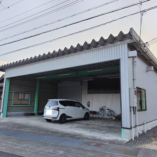 頑丈な車庫全体写真